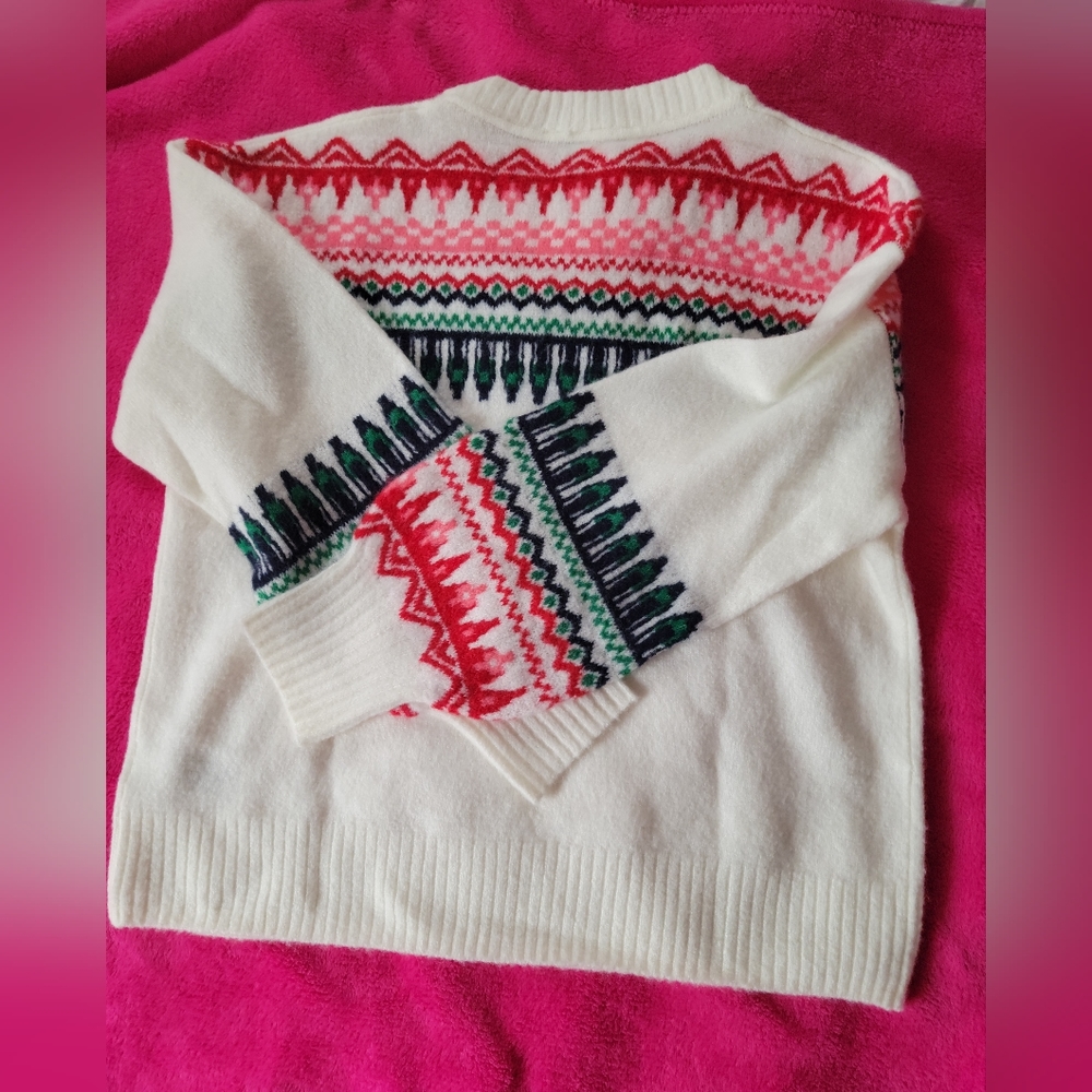 NWT GAP sweater - Picture 3 of 4